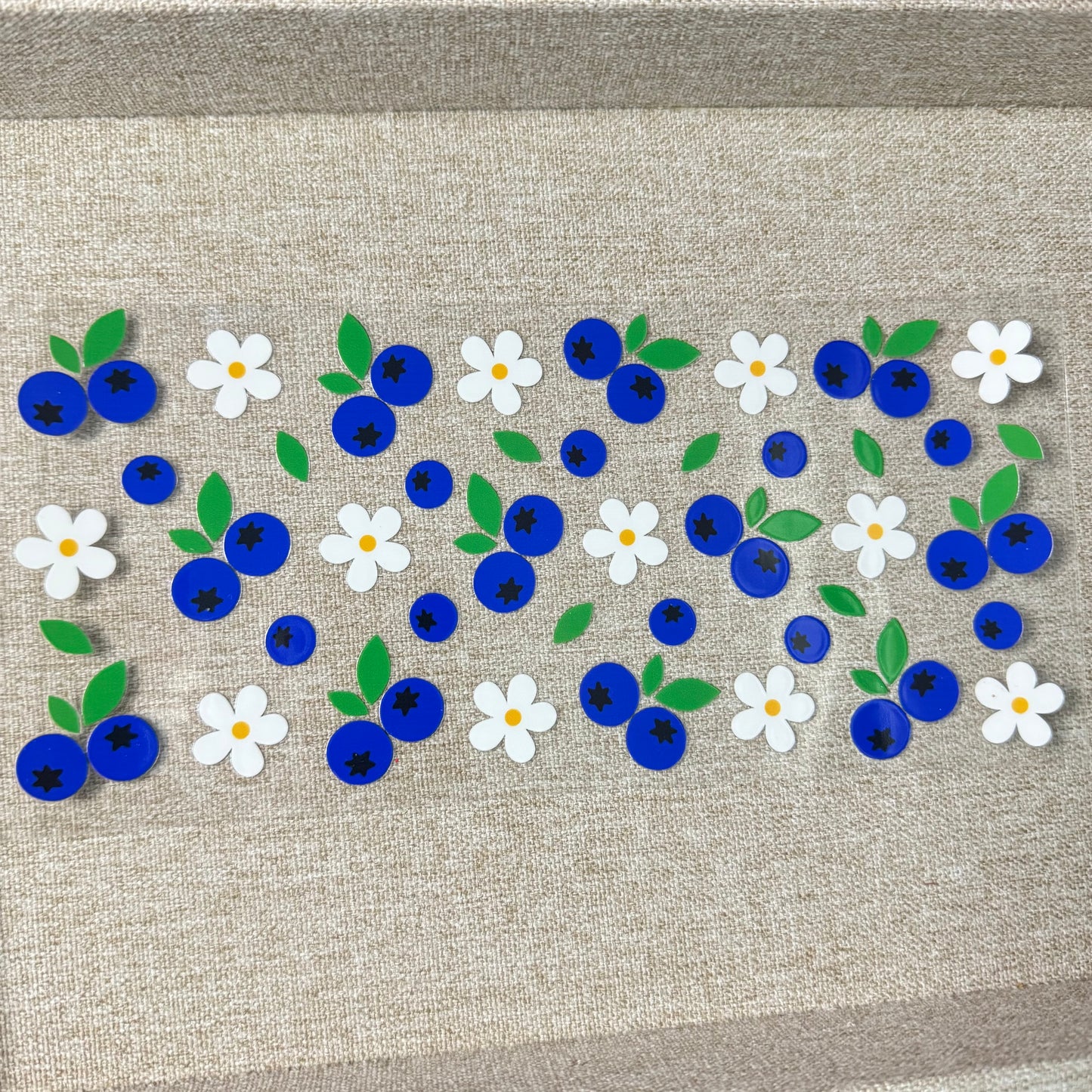 Blueberries & Daisies Design