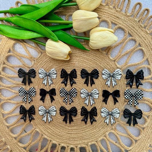 Black/White Checkered Bows Design