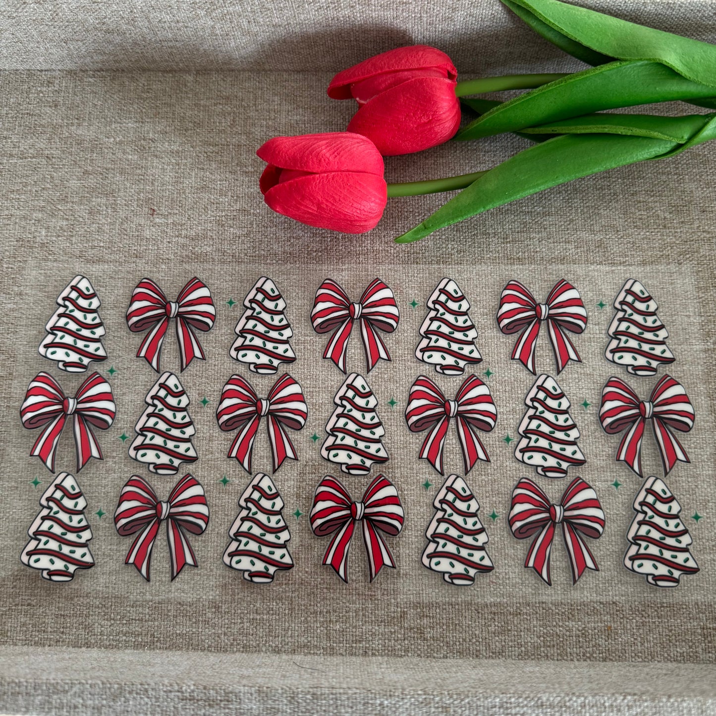 Red Tree Cakes with Bows Design