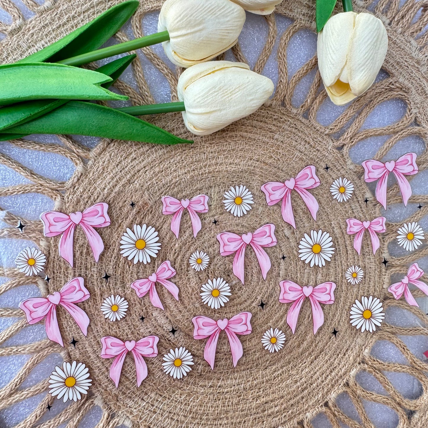 Bows & Daisies Design