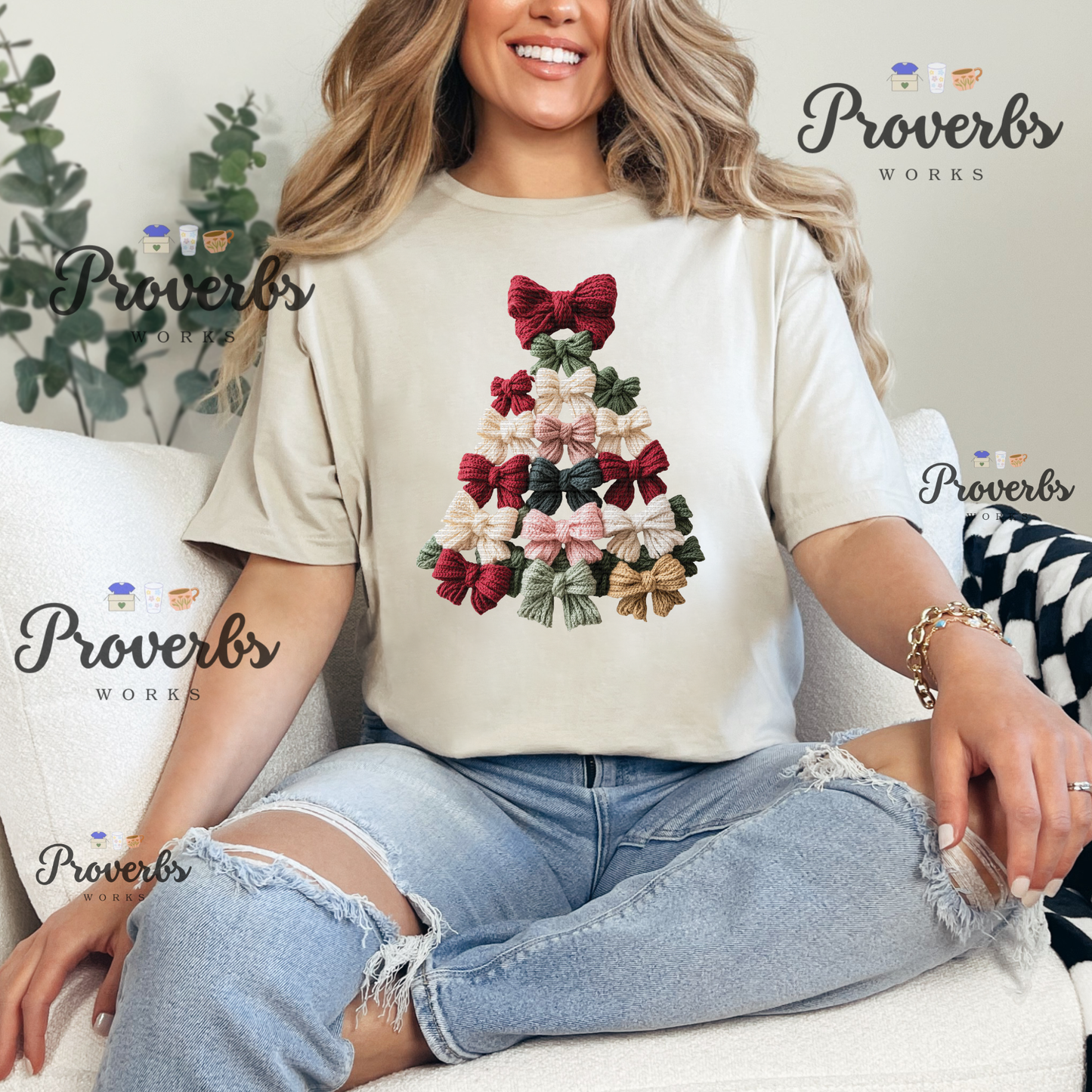 Christmas Tree Mini Faux Yarn Bows T-Shirt