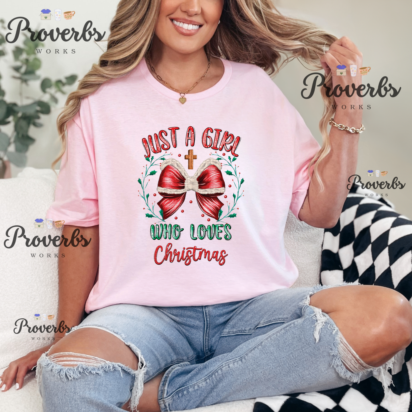 Just a Girl Who Loves Christmas T-Shirt