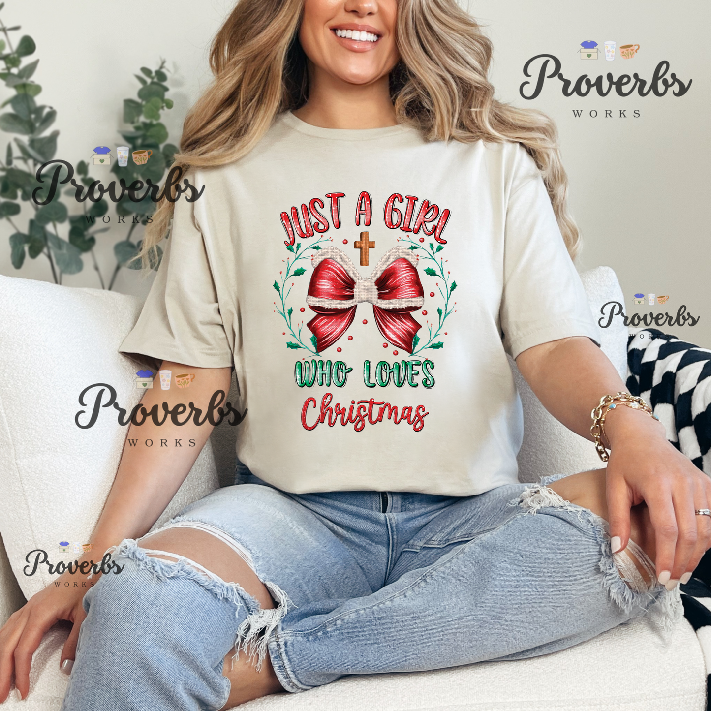 Just a Girl Who Loves Christmas T-Shirt